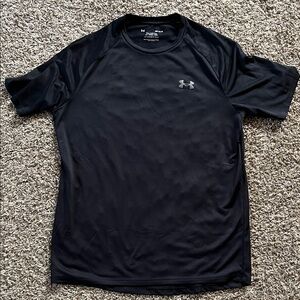 Under Armour Black Short Sleeve Tee